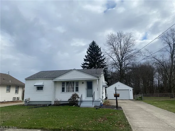 507 S Canal St, Newton Falls, OH 44444