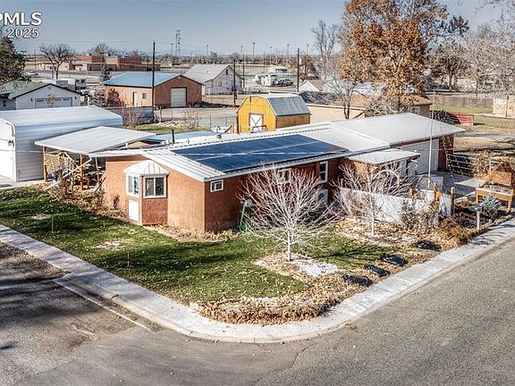 2nd image of 612 9th St