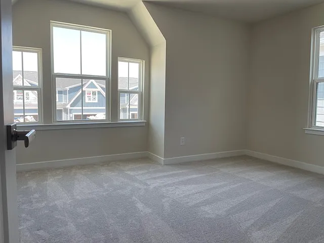 760 Hazel Way — Photo 6