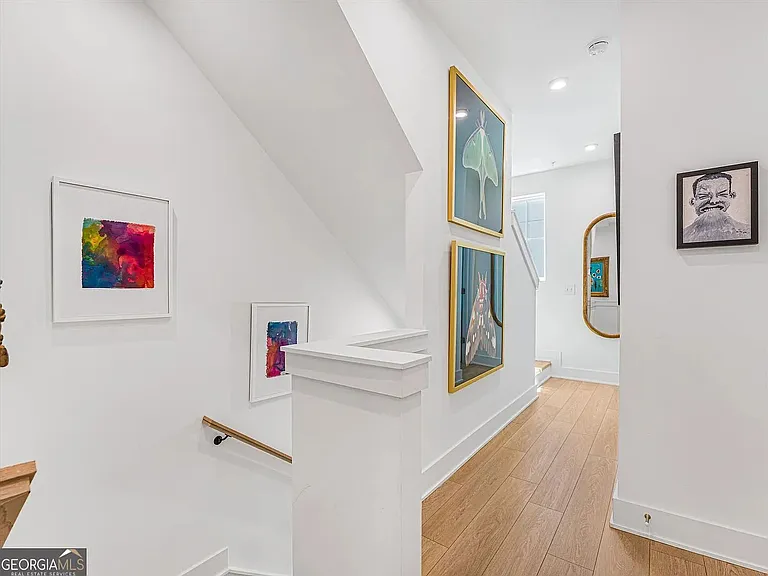 1793 Gotham Ln — Photo 2