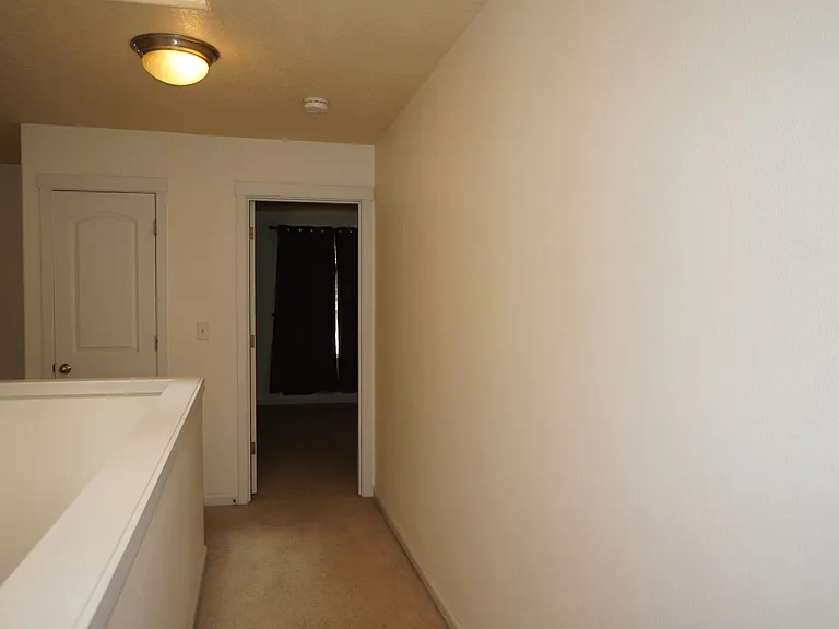 3822 SE Schiller St — Photo 15