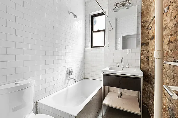 Rented by Compass | media 12