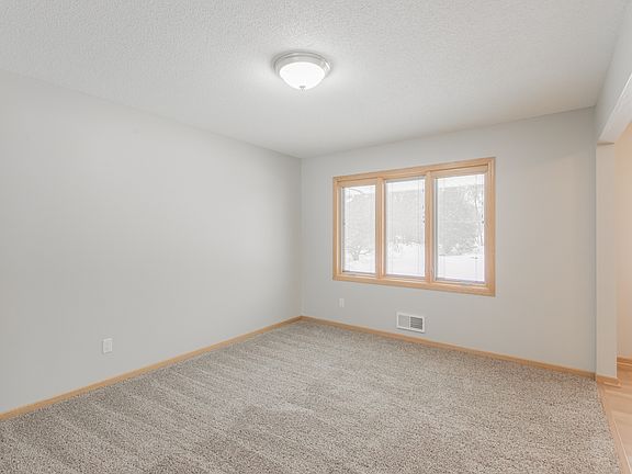 5th image of 18415 26th Ave N