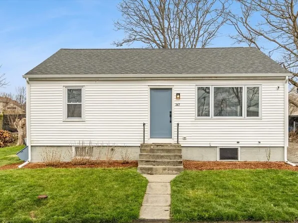 347 Arch St, Somerset, MA 02725