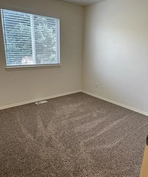 4823 Charmae St — Photo 6