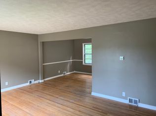 658 Lydia St NE, Grand Rapids, MI