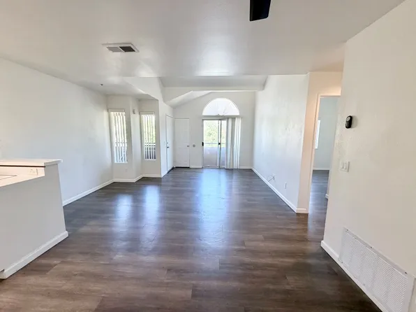 Oakdale Apartments (Village Palm Apartments), 1377 Oakdale Ave #3, El Cajon, CA 92021
