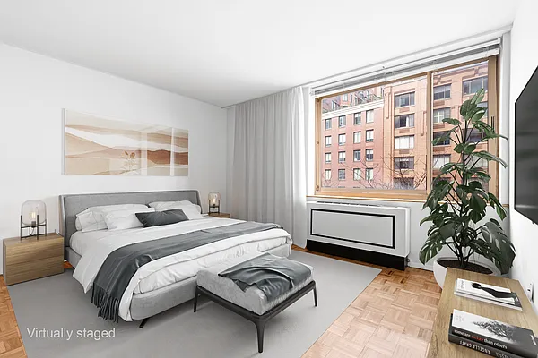 Sold by Triplemint | media 3