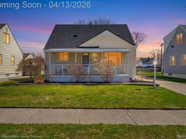 29940 John J St, Roseville, MI 48066