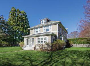 80 Lewis St, Southampton, NY 11968