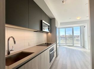 5858 Yonge St #305, Toronto, ON M2M3T3