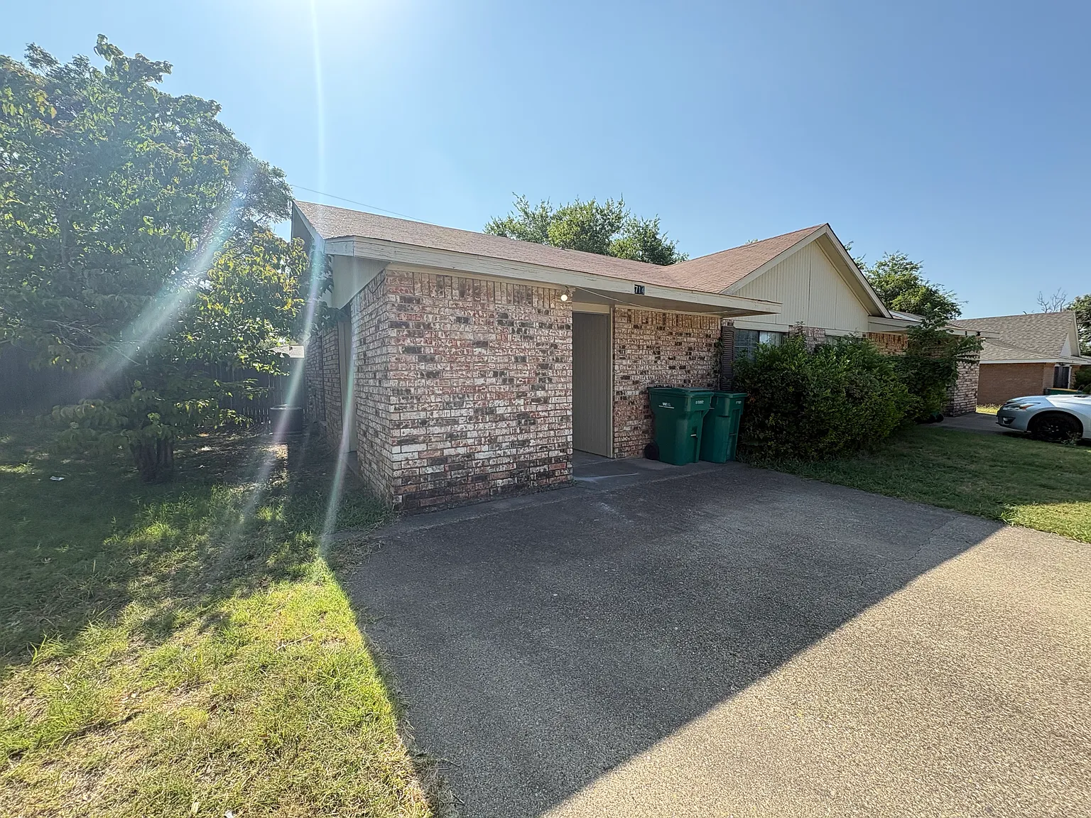 2 bed, 878 sqft, $1,395 — Photo 2