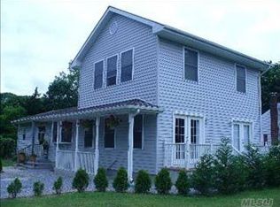 7 Corwell Ave, Riverhead, NY 11901