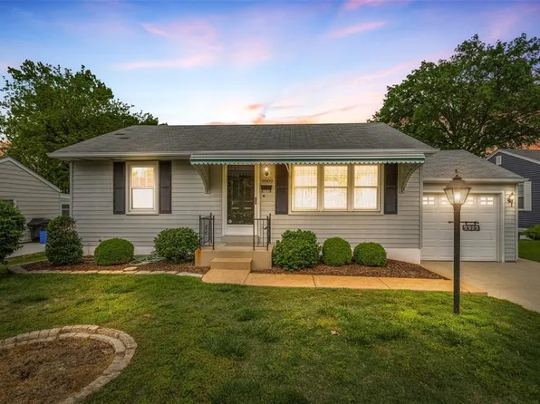 9909 Juniper Ct, Saint Louis, MO 63123
