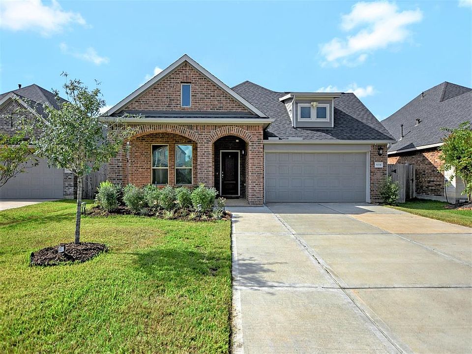 1st image of 31338 Gulf Cypress Ln