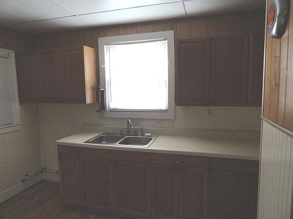 3rd image of 420 Clearview Dr