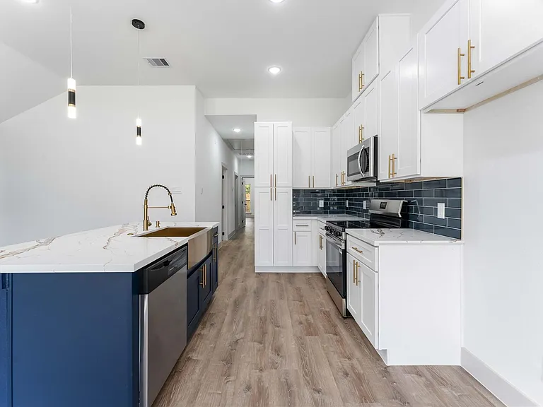 9001 Nyssa St #B — Photo 12