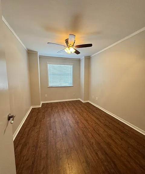 606 S Albany Ave #2 — Photo 11