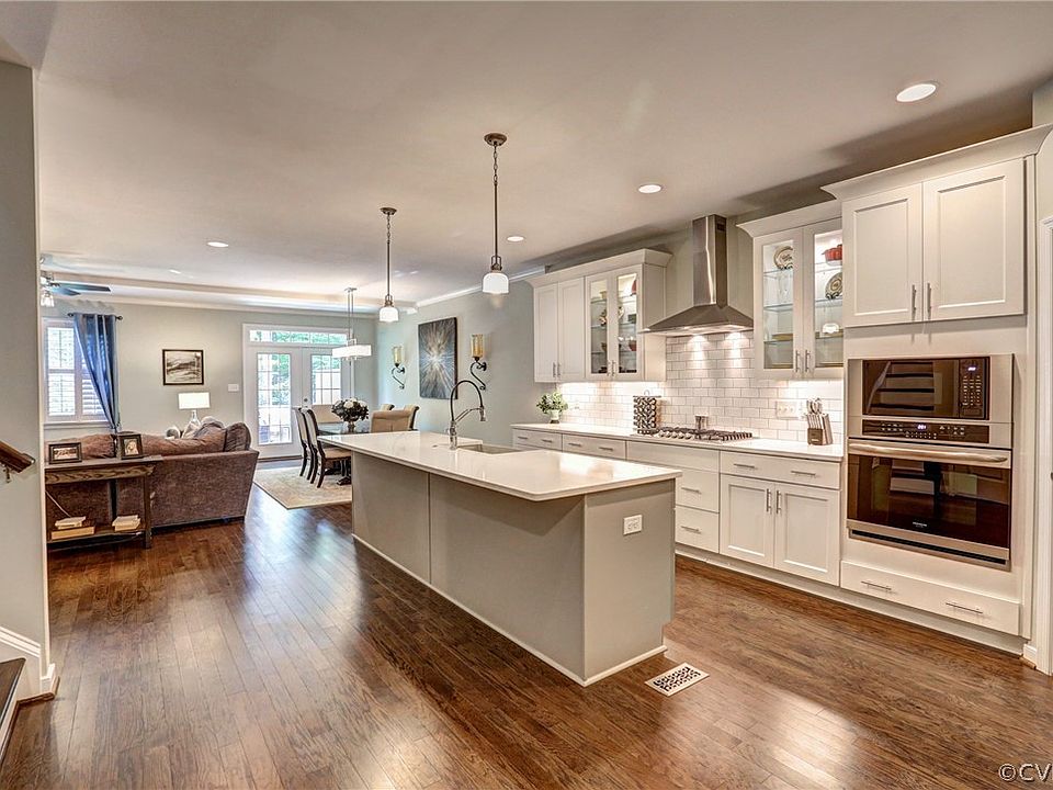 1st image of 523 Creekmore #B
