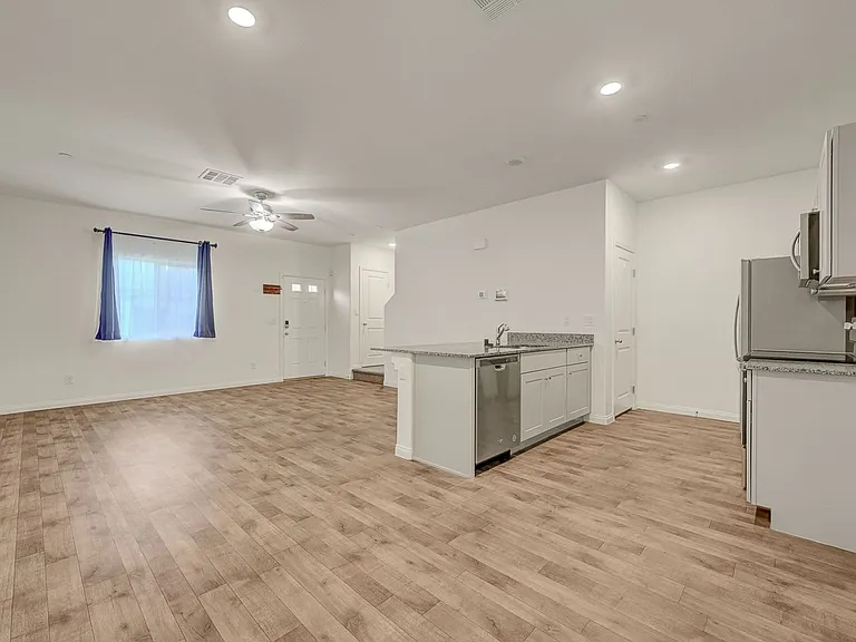 4153 Lunar Canyon Ave — Photo 7