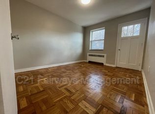 306 Lenox Ave, Pittsburgh, PA 15221