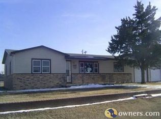 809 Country Club Dr, Hereford, TX 79045