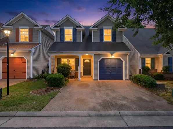 17 Camellia Ln, Hampton, VA 23663