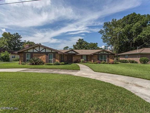2nd image of 8630 La Losa Dr W