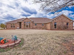 2251 Brandi Ln, El Reno, OK 73036