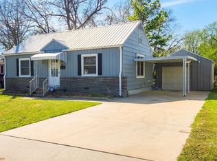 713 G St NW, Miami, OK 74354