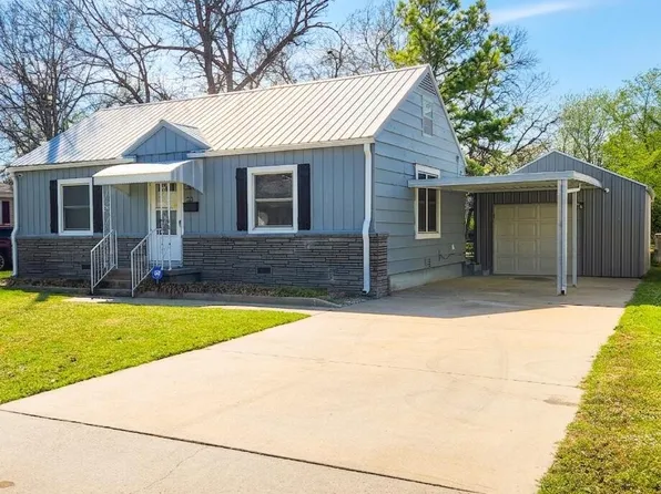 713 G St NW, Miami, OK 74354
