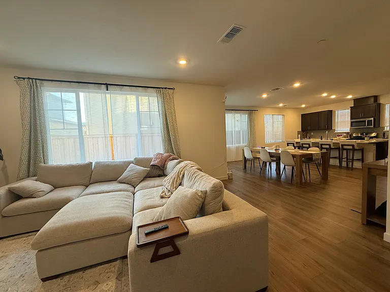 2533 Cyan Dr — Photo 5