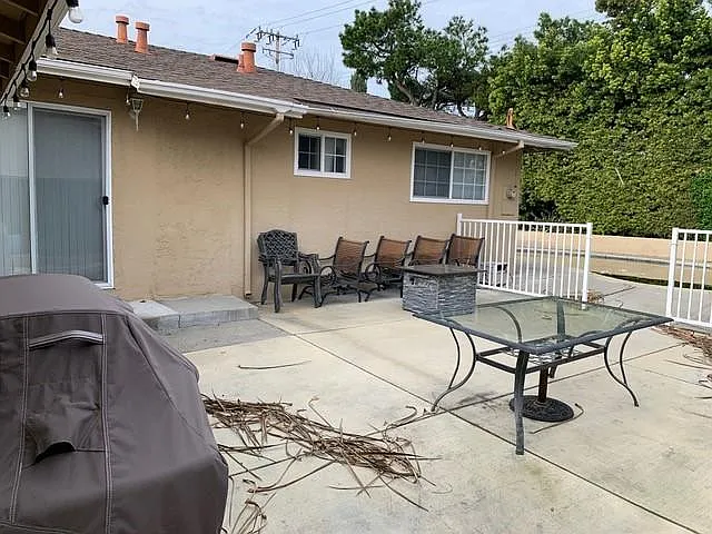5070 Wayland Ave — Photo 6
