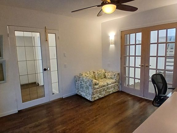 4th image of 9 Ivan Nelson Dr