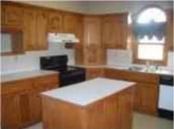 2nd image of 2822 S Kirby Rd