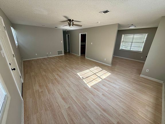 5th image of 3200 Meador Rd