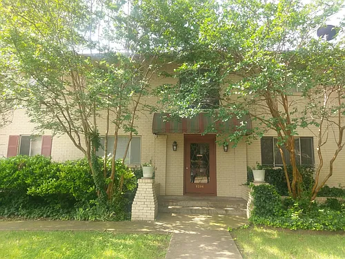 6284 Richmond Ave #C Photo 1