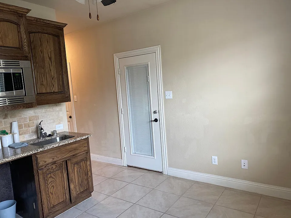 10508 Fort Davis Pl