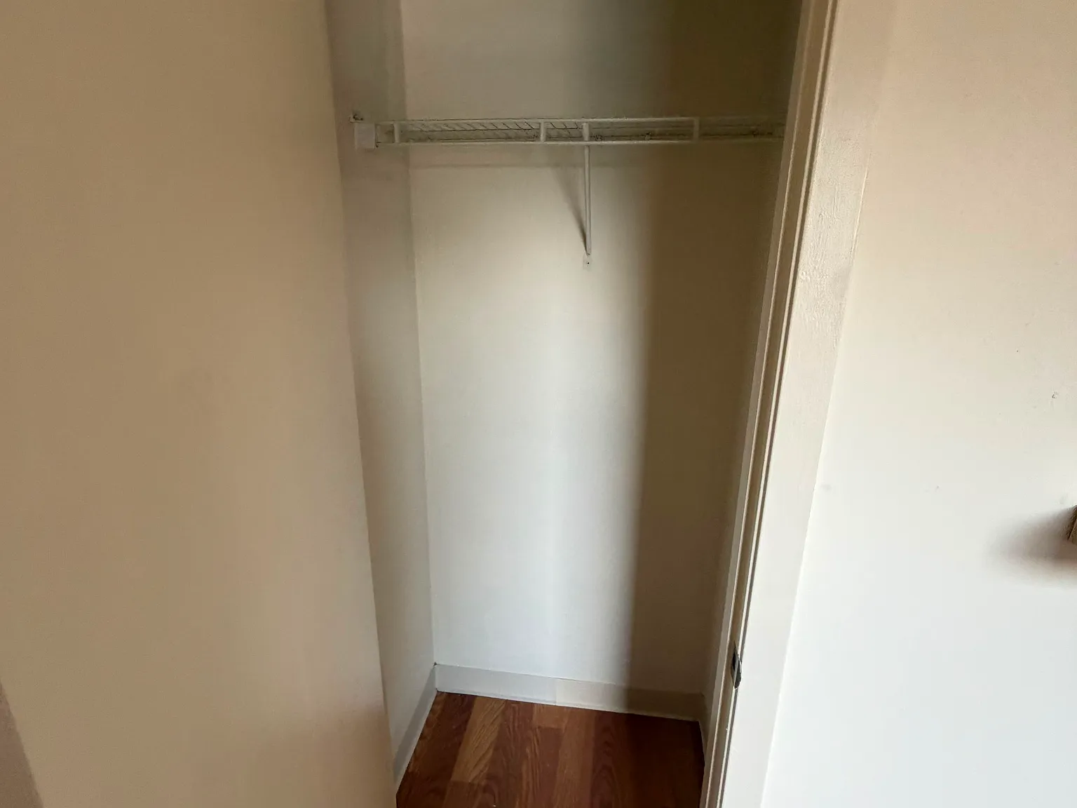 4 bed, $1,000 — Photo 4