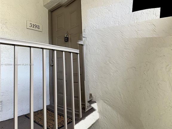 4th image of 3198 Coral Lake Ln #9198