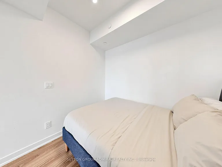 319 Jarvis St #4001 — Photo 14