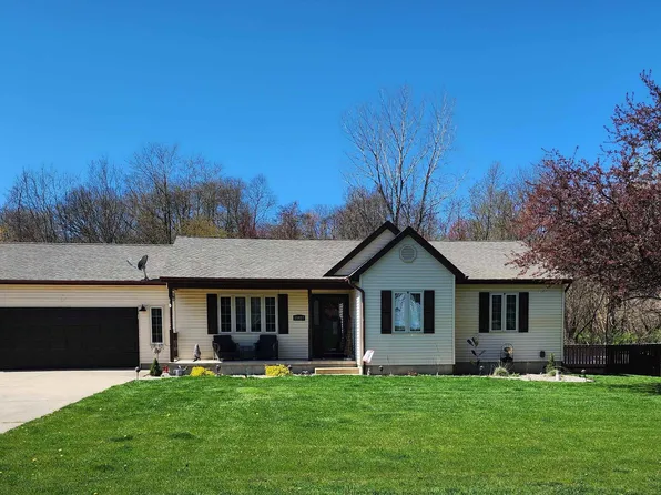 11417 Castle Dr, Plymouth, IN 46563