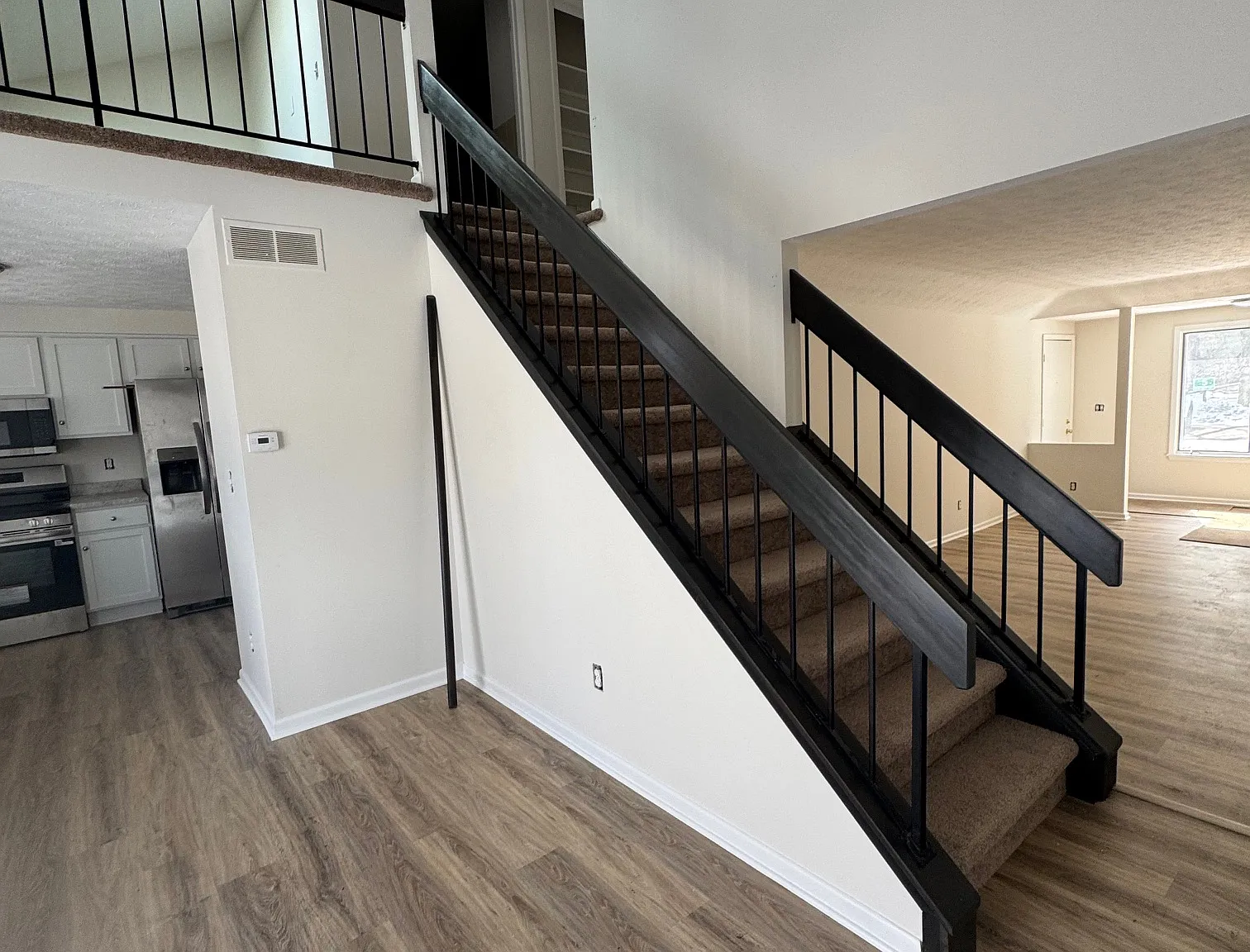 Two Bedroom Townhouse in Stillmeadow Court — Photo 3