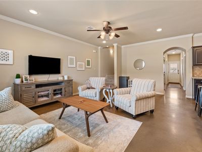 3015 Towers Pkwy, College Station, TX, 77845