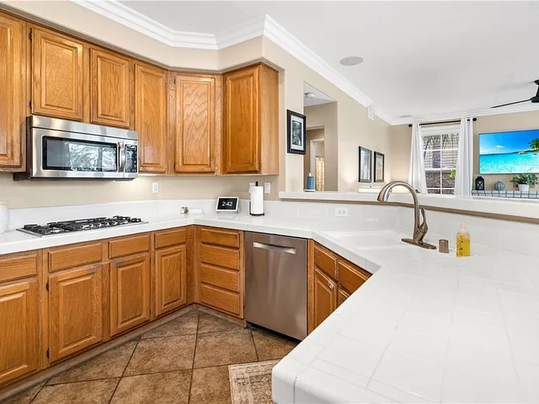 27320 Ocean Dunes St — Photo 18