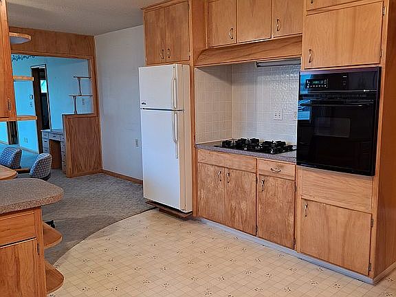 Appliances stay.