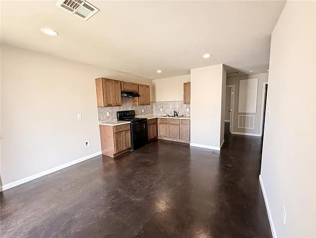 2 bed, 1.0 bath, 900 sqft, $1,250 — Photo 2