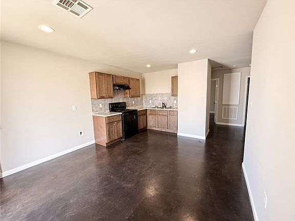 2nd image of 47 E Phillip Ct
