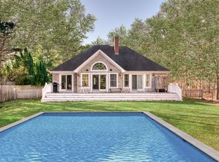 42 Sycamore Dr, East Hampton, NY 11937