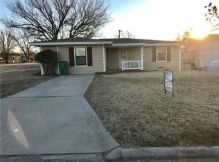 101 Wade St, Nocona, TX 76255